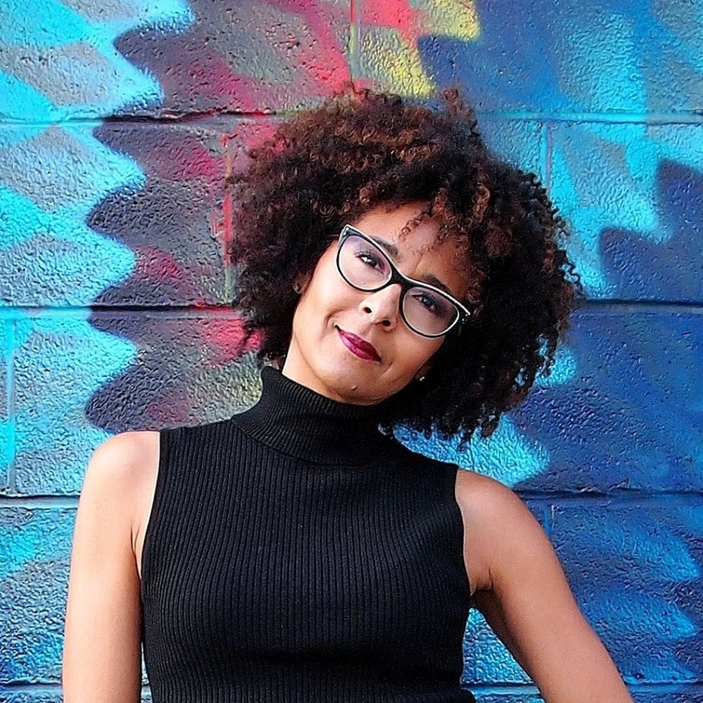 Meet your Posher, Myra